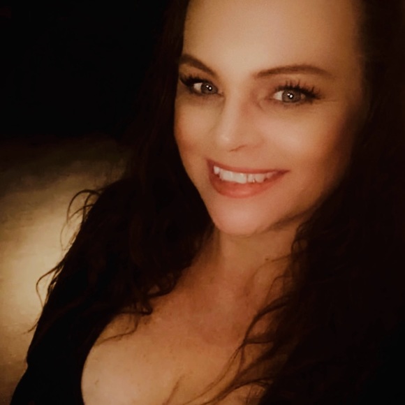 Meet your Posher, Linnea - Picture 1 of 2